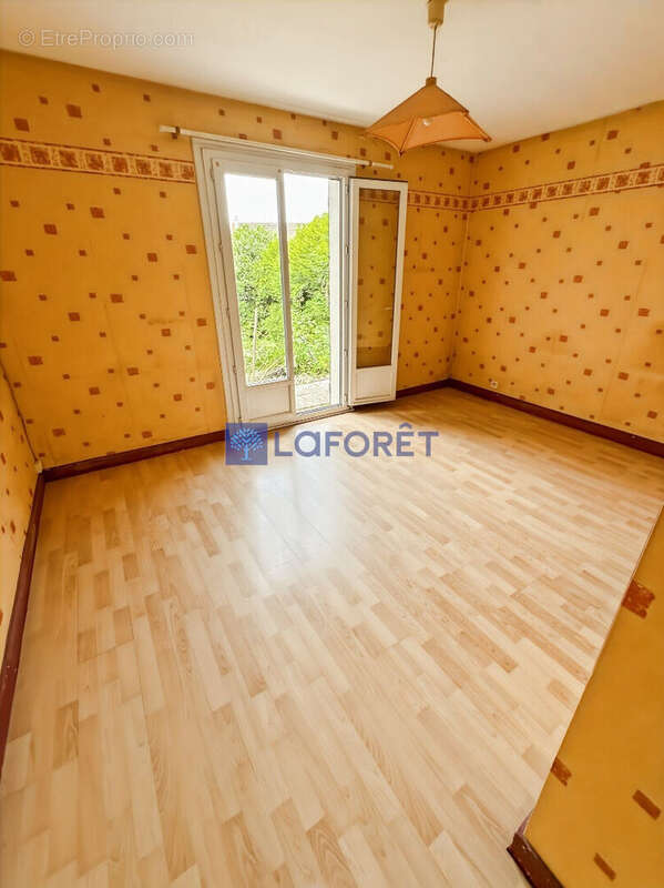 Maison Druye 5 pièce(s) 90 m2 - photo 7
