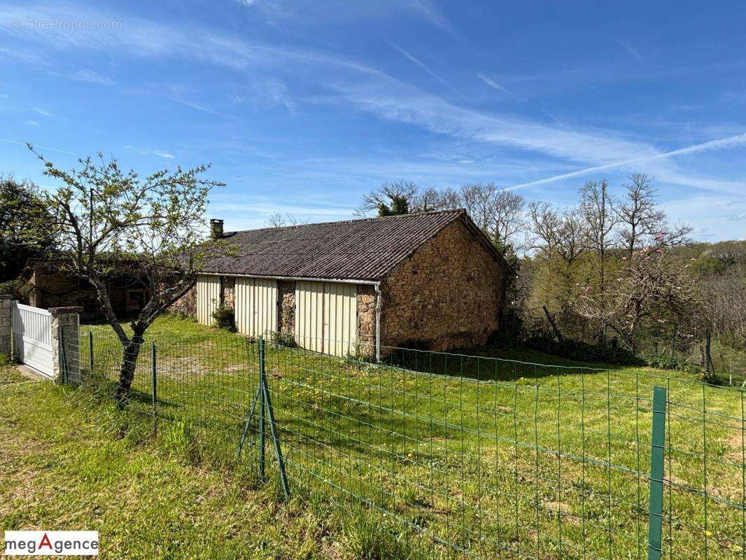 Maison à SAINT-HILAIRE-PEYROUX