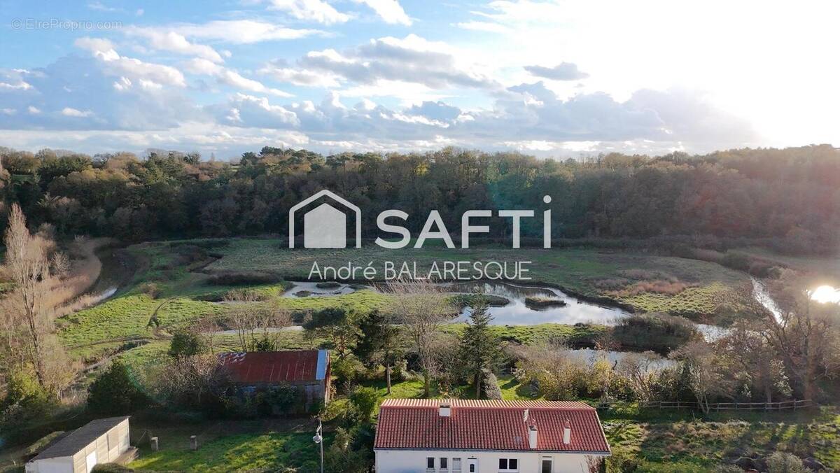 Photo 1 - Maison à TALMONT-SAINT-HILAIRE