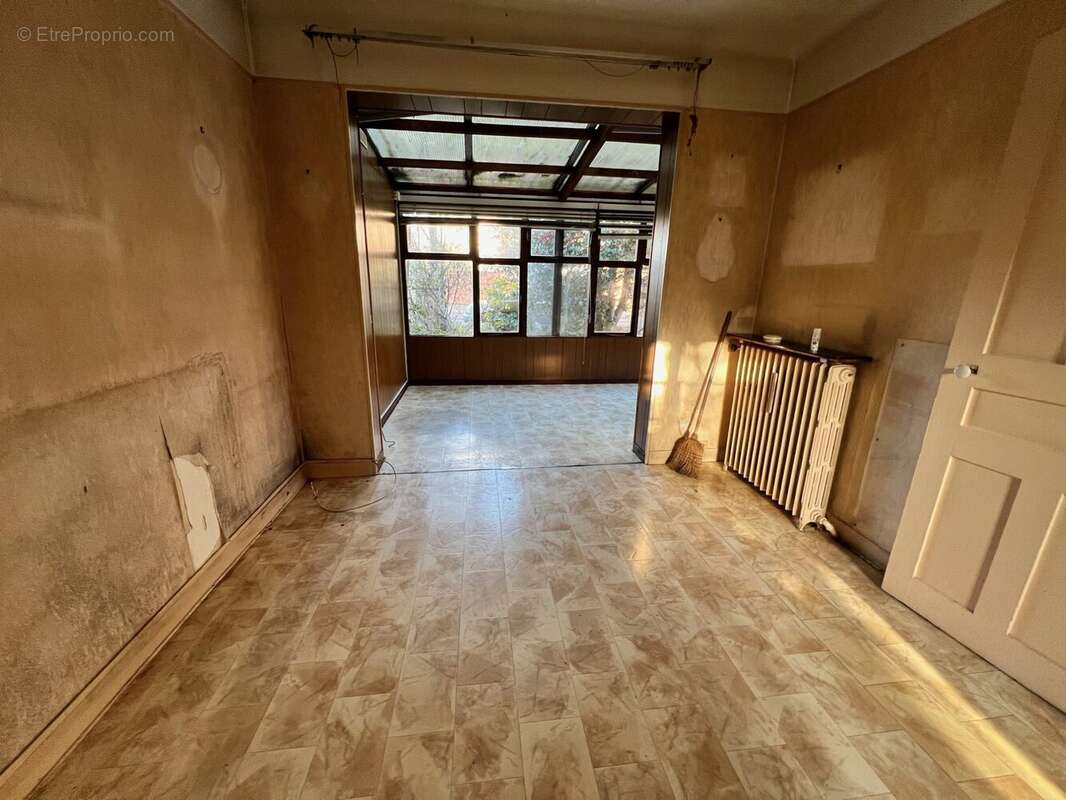 Terrain à CONFLANS-SAINTE-HONORINE