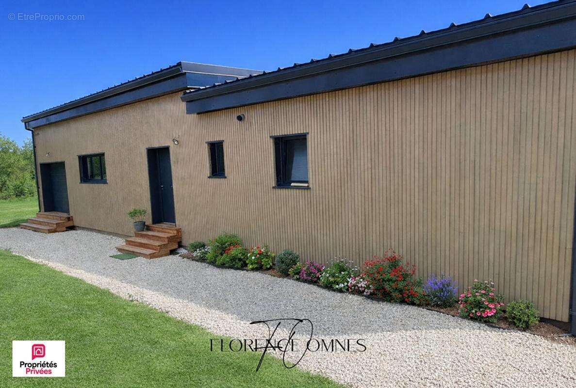 Exceptionnel à RUSTIQUES - Maison  Plain Pied contemporaine ossature bois -  143 m2 - 4 chambres - photo 4