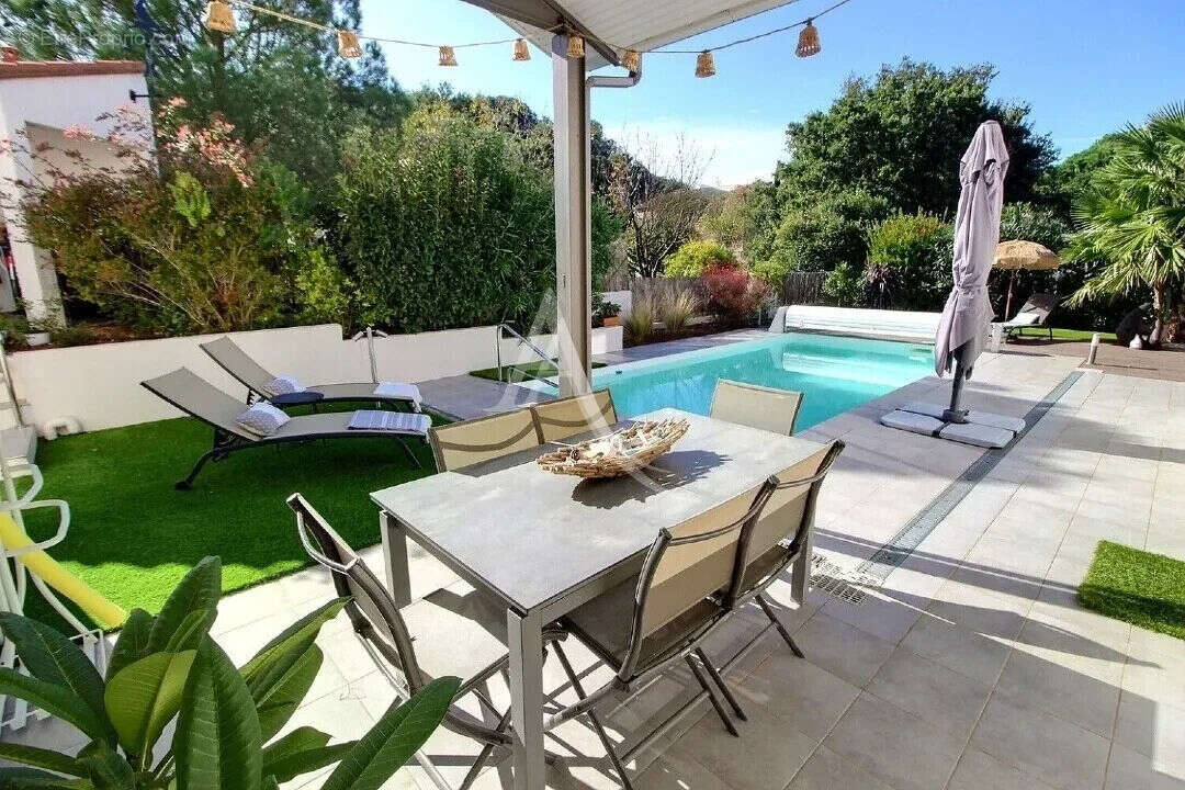 Maison à MONTESQUIEU-DES-ALBERES