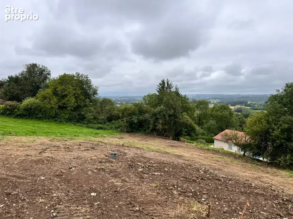 Terrain 892 m² à vendre à Aurillac (15000) - photo 2