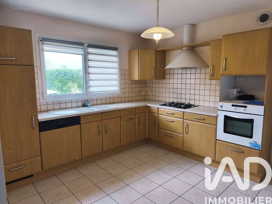 Maison 165 m² à Mouen  - photo 2
