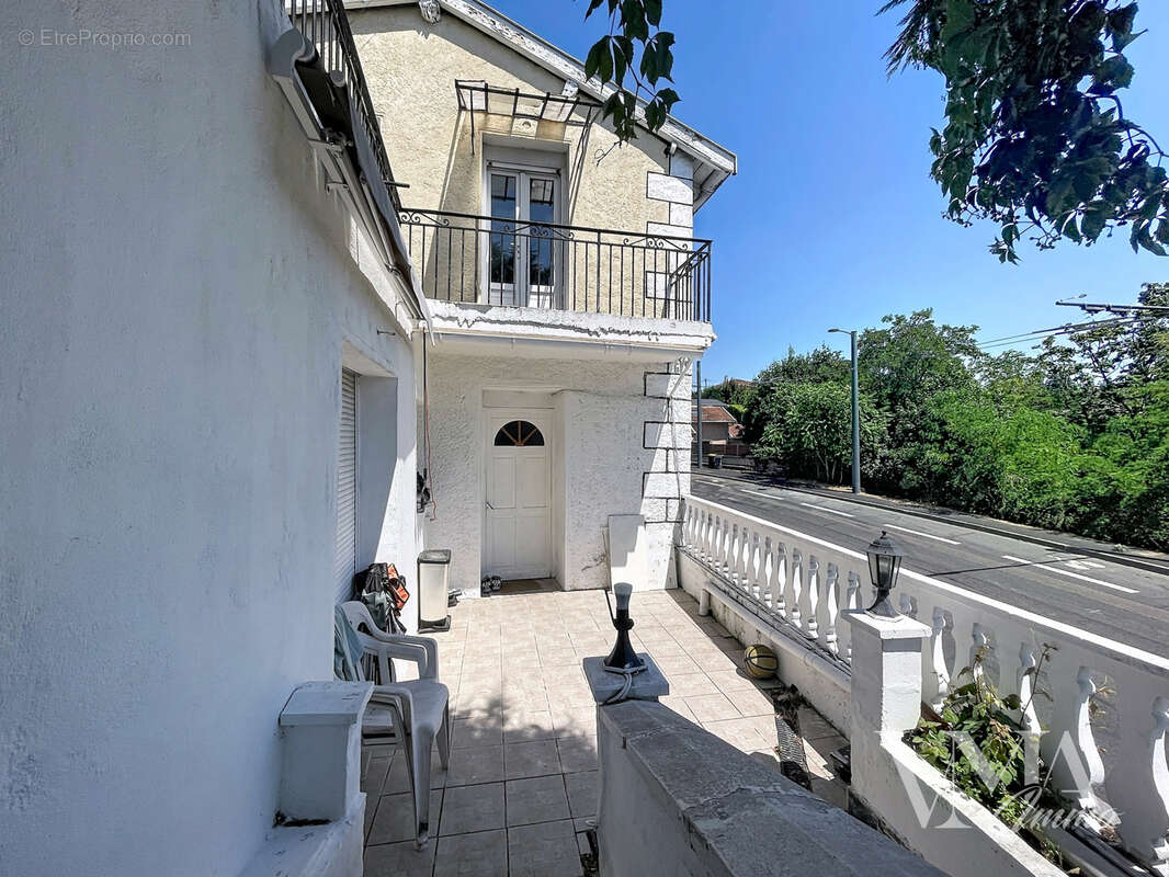Maison à RILLIEUX-LA-PAPE