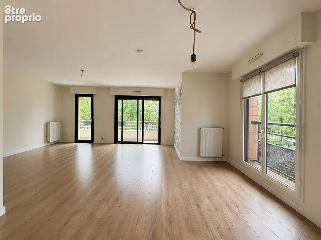 EXCLUSIVITE - RENNES Grand T3 - Mabilais - Balcon - Ascenseur - photo 3