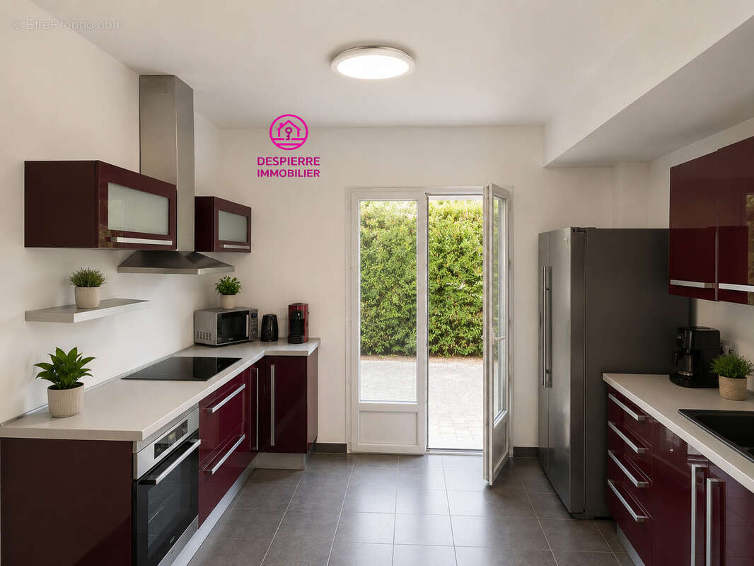SAINT RAMBERT D'ALBON, Côté Coinaud !!! Maison sur 2 niveaux, 141 m2 habitables environ avec 750 m2 de terrain - photo 3