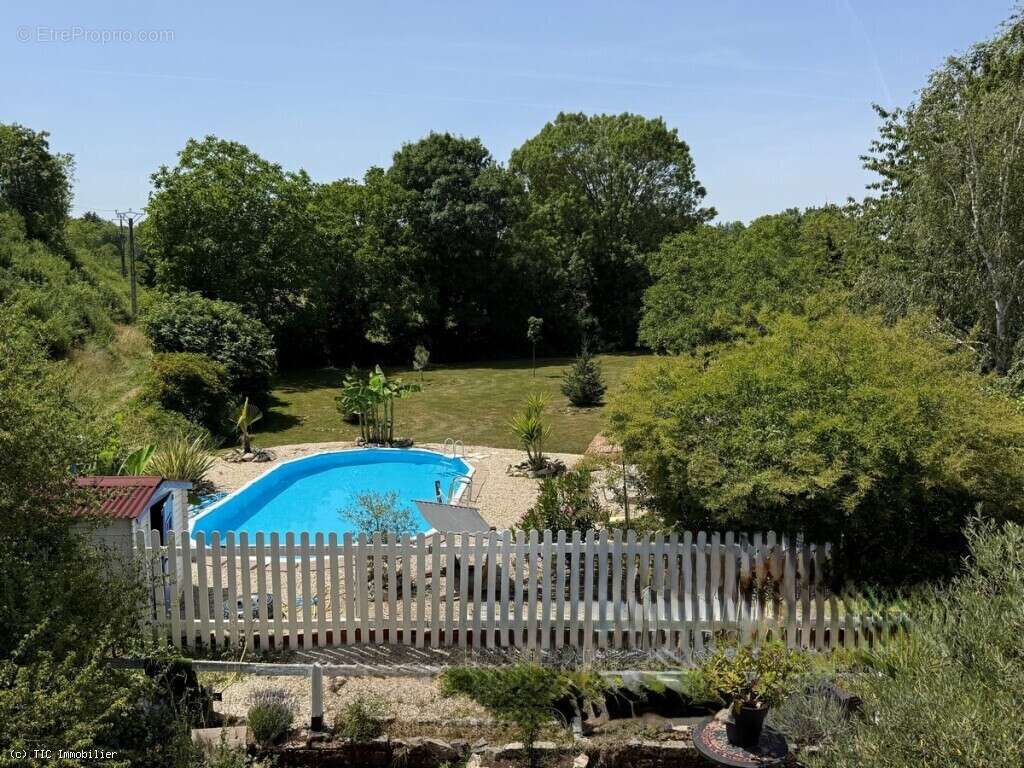 Maison à VERTEUIL-SUR-CHARENTE