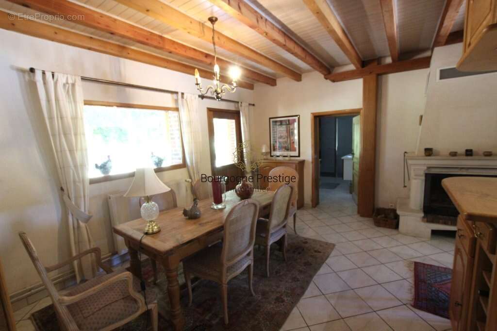 Belle longere des annees 1950 de 174 m² avec dependances, terrain de 3794 m² et mare - photo 12