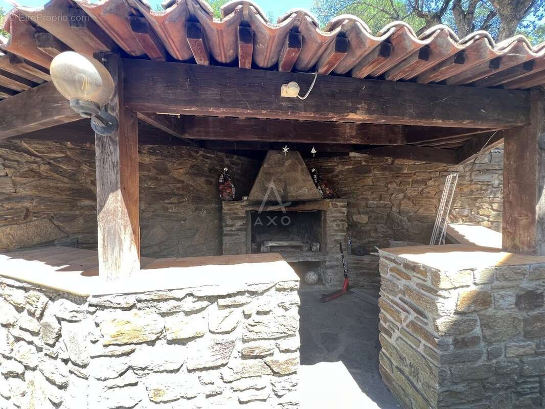 Maison à BORMES-LES-MIMOSAS