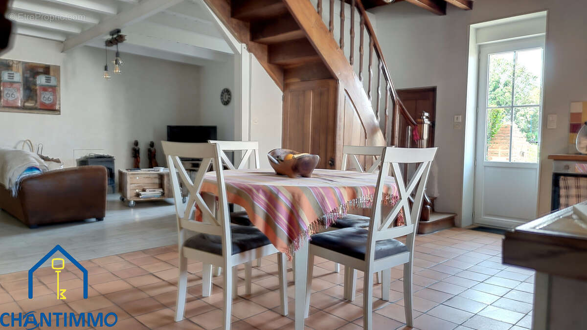 Maison à MOUILLERON-EN-PAREDS
