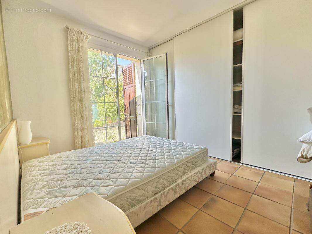 Maison à VALLAURIS