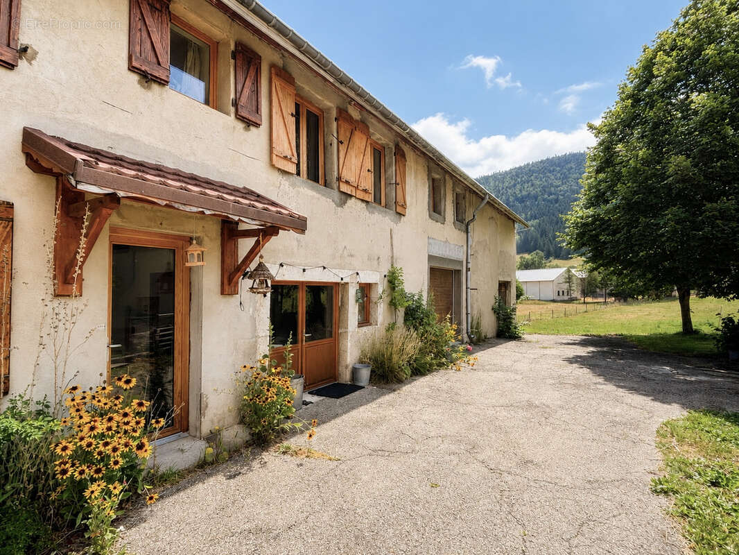 Ancienne ferme avec potentiel supplémentaire - photo 7