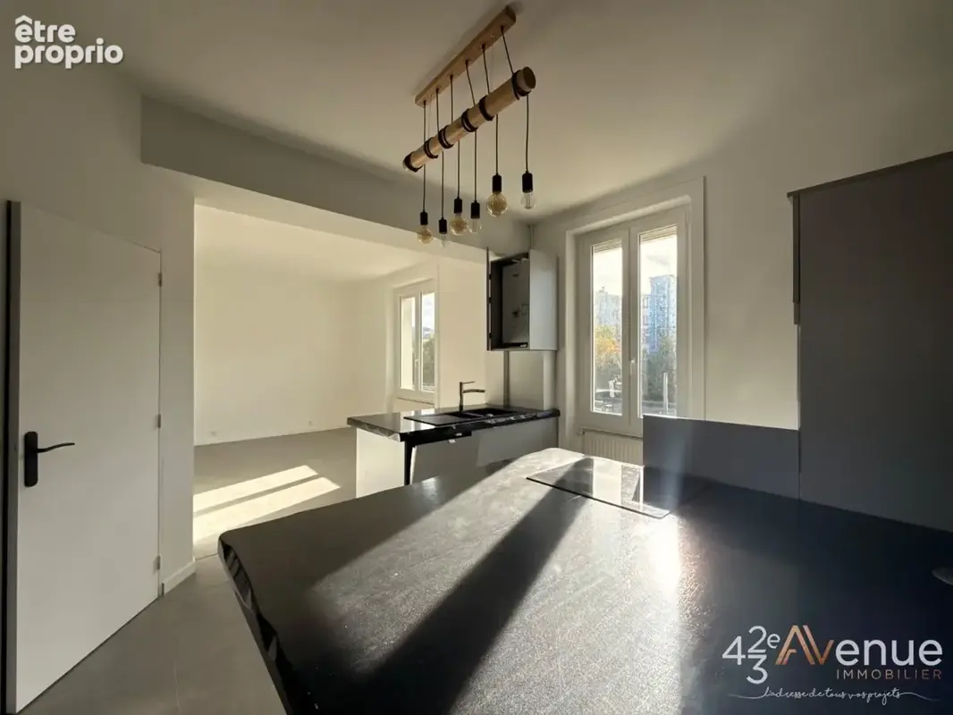 Appartement 3 pièces 105 m² à vendre à Saint-Etienne (42000) - photo 3