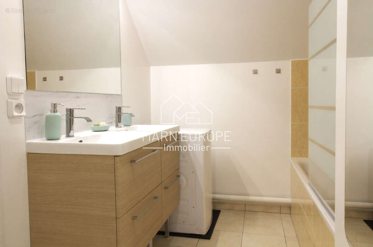 Appartement à BUSSY-SAINT-GEORGES