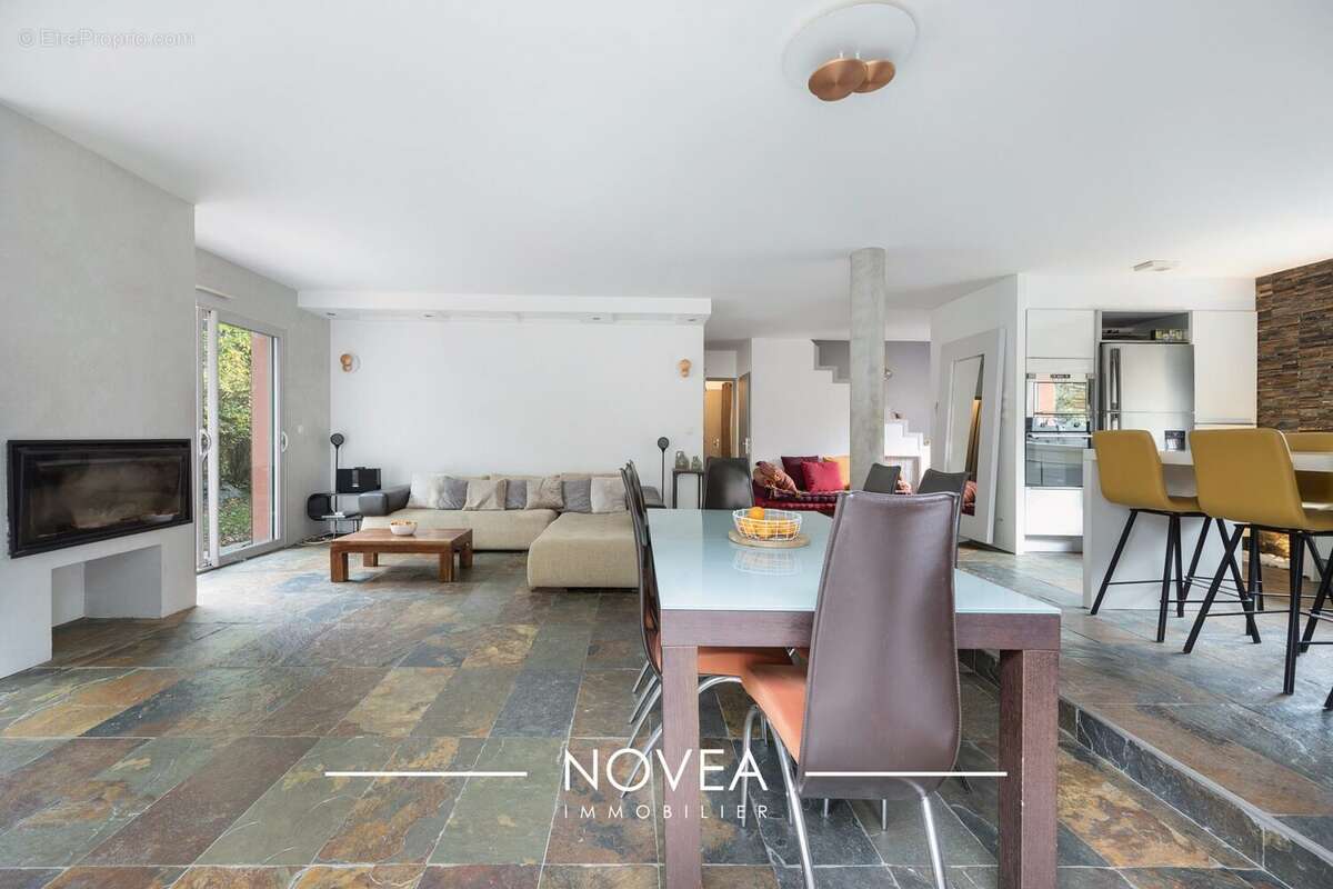 Maison à FRANCHEVILLE