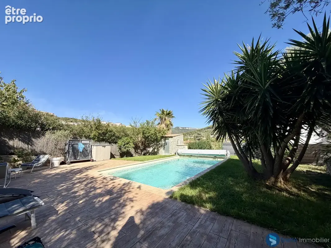 Toulon ouest - villa de plain pied - piscine - garage - photo 9