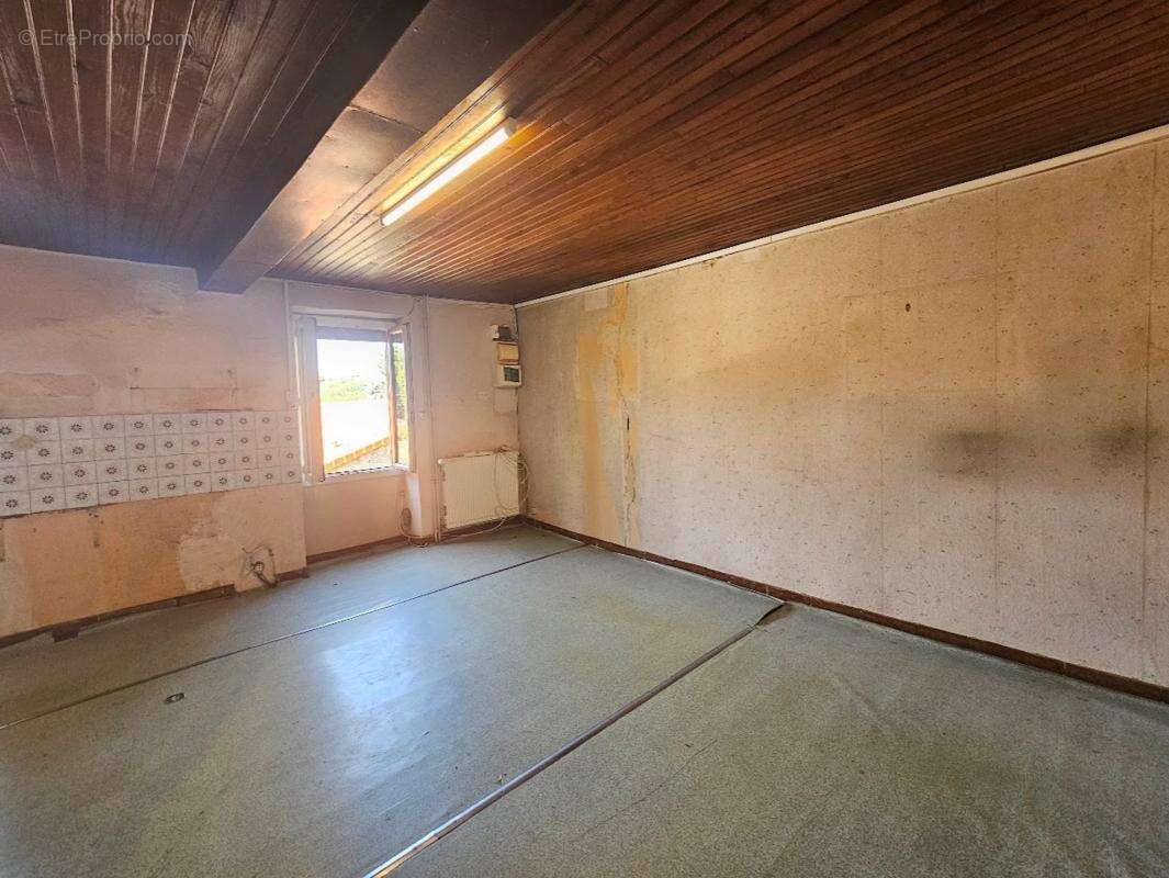 Maison de village - Extérieur - Beau potentiel - photo 5