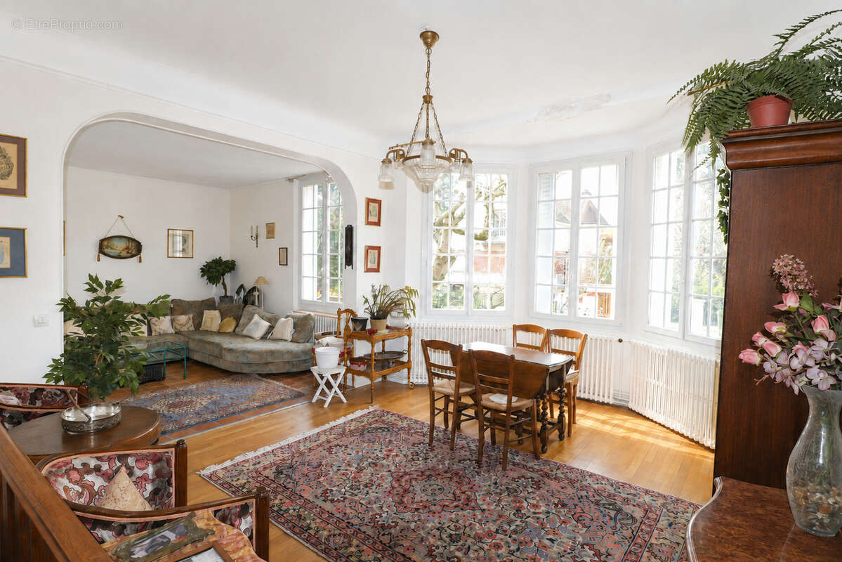 Maison Antony 8 pièce(s) 165.78 m2 avec beaucoup de charme - photo 3