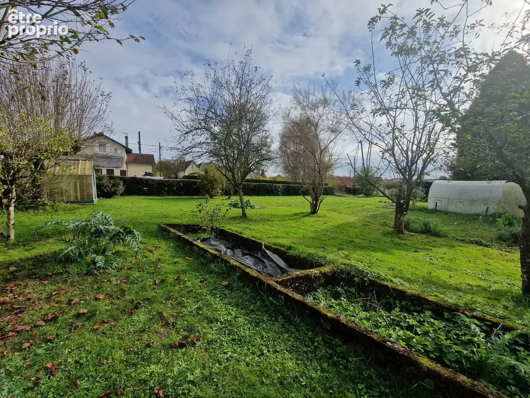 Maison de charme en pierres avec des espaces extérieurs très cosy. - photo 7