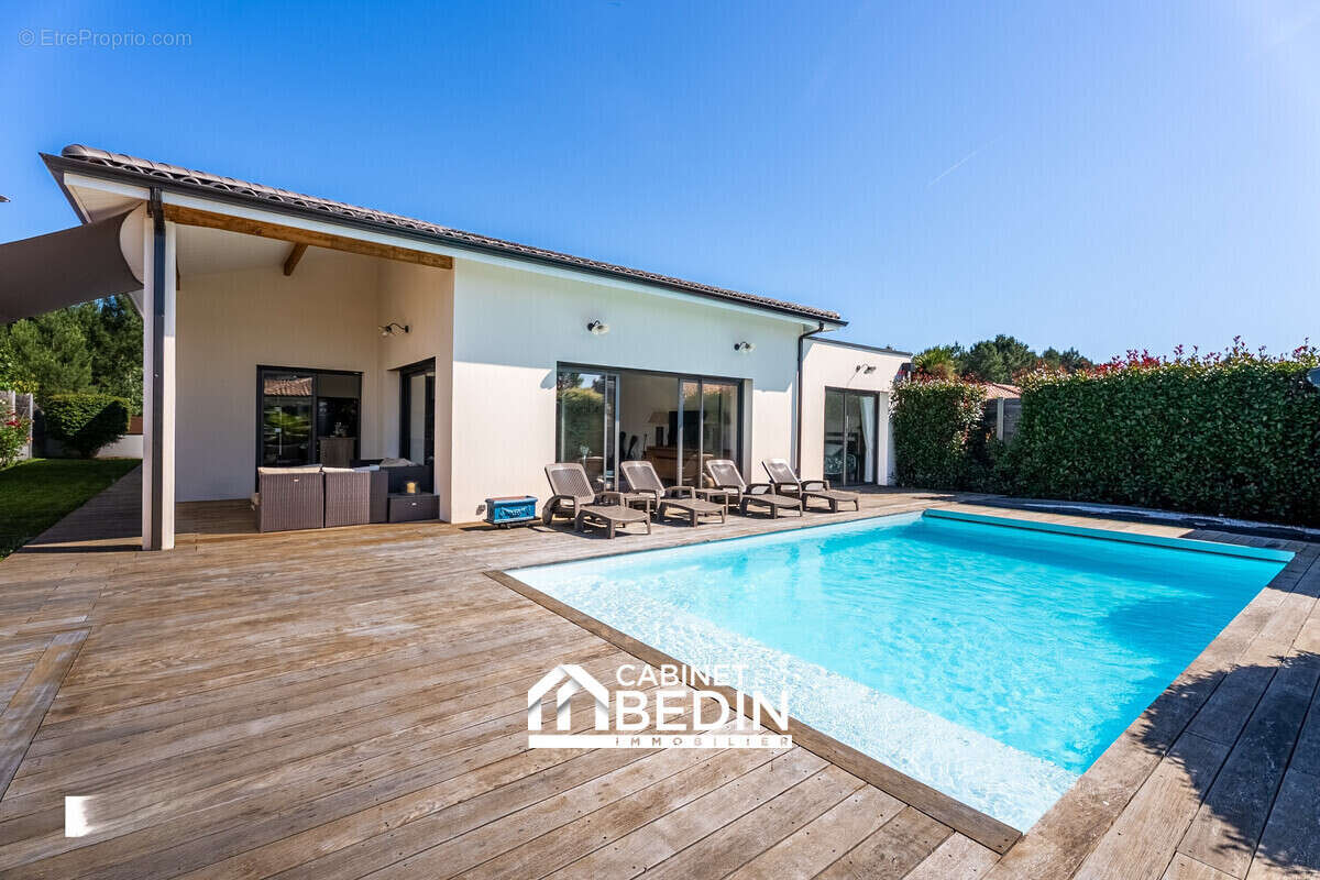 Maison 175 m² à Audenge  - photo 2