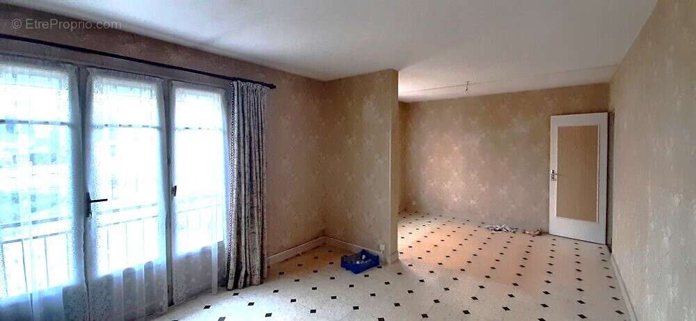 Maison à VILLEMANDEUR