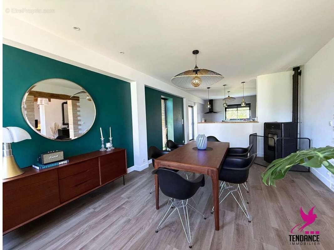 Maison à MONTAIGUT-SUR-SAVE