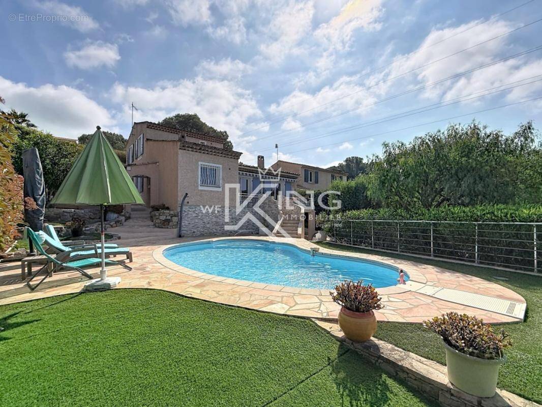 Maison à FREJUS
