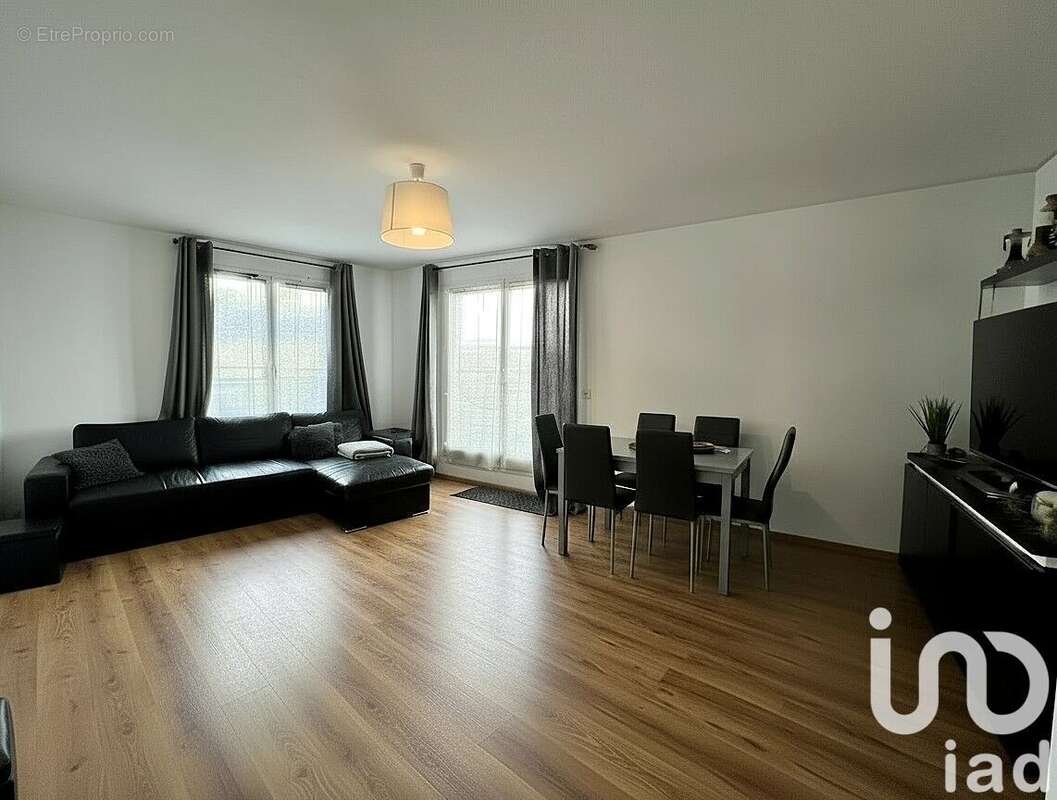 Photo 2 - Appartement à LE BLANC-MESNIL