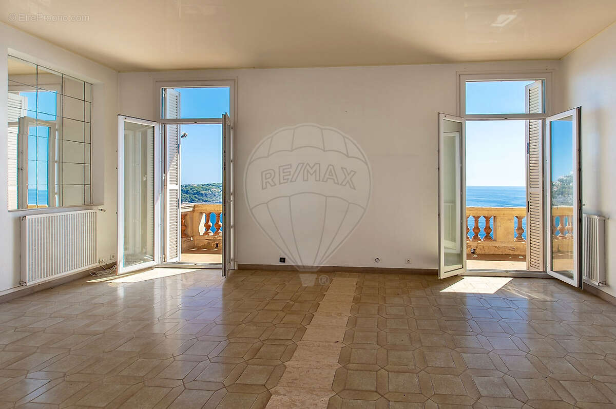 Autre à ROQUEBRUNE-CAP-MARTIN