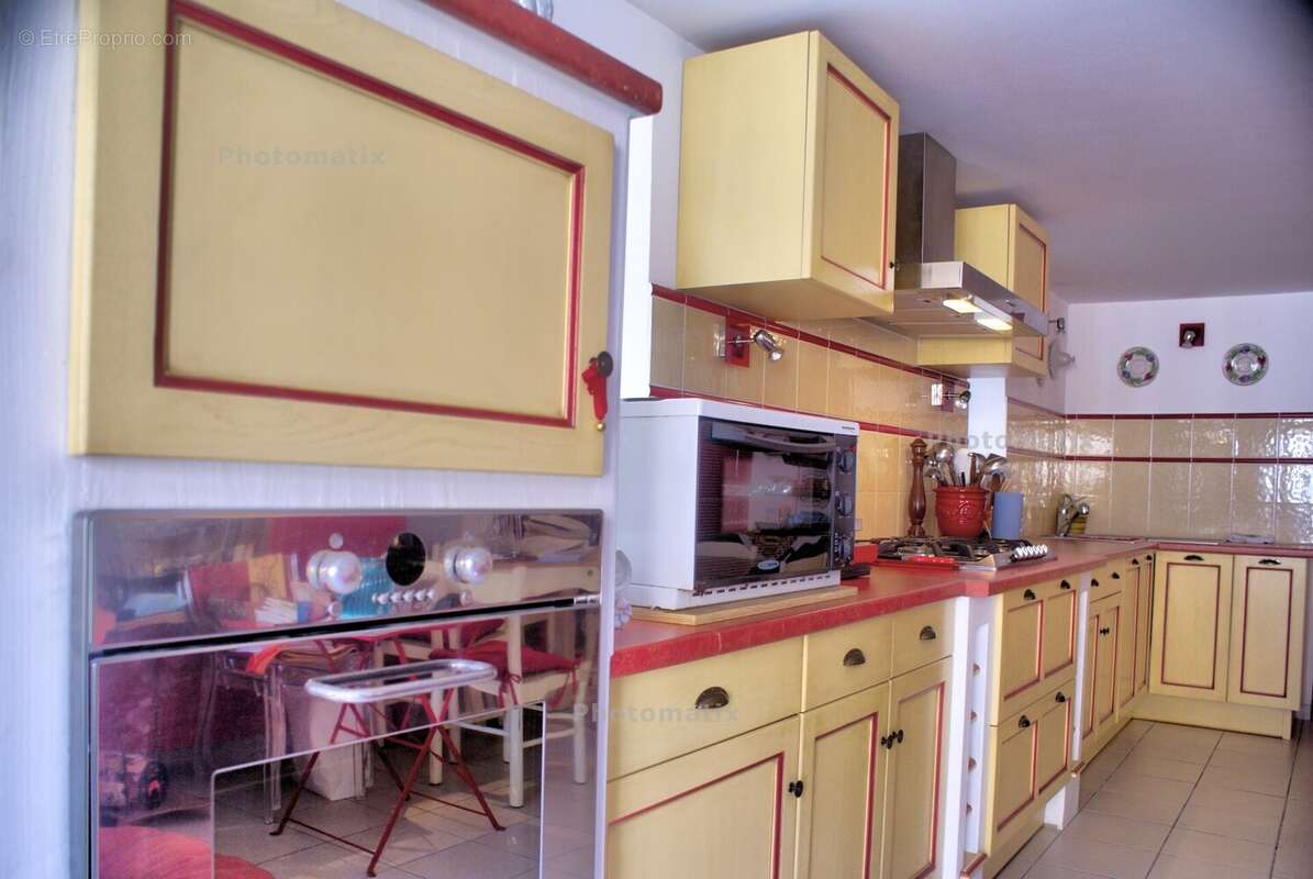 Maison 110 m² à Aigues-Mortes  - photo 4
