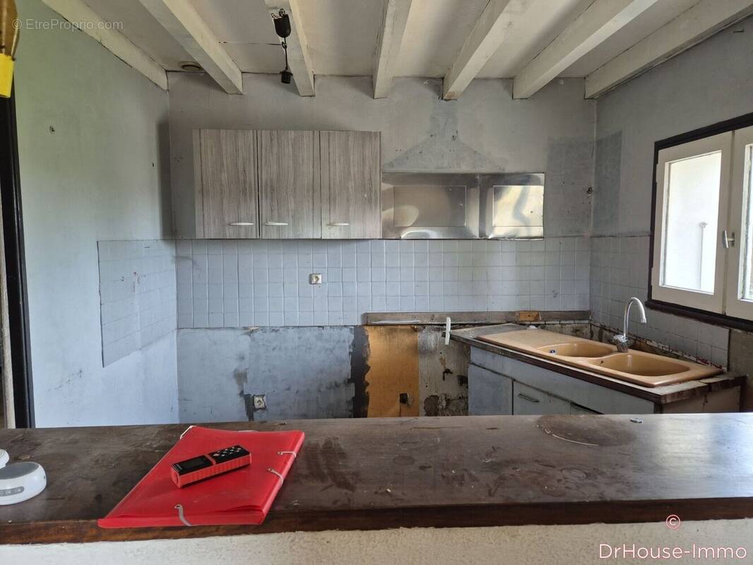 Appartement à VEAUCHE