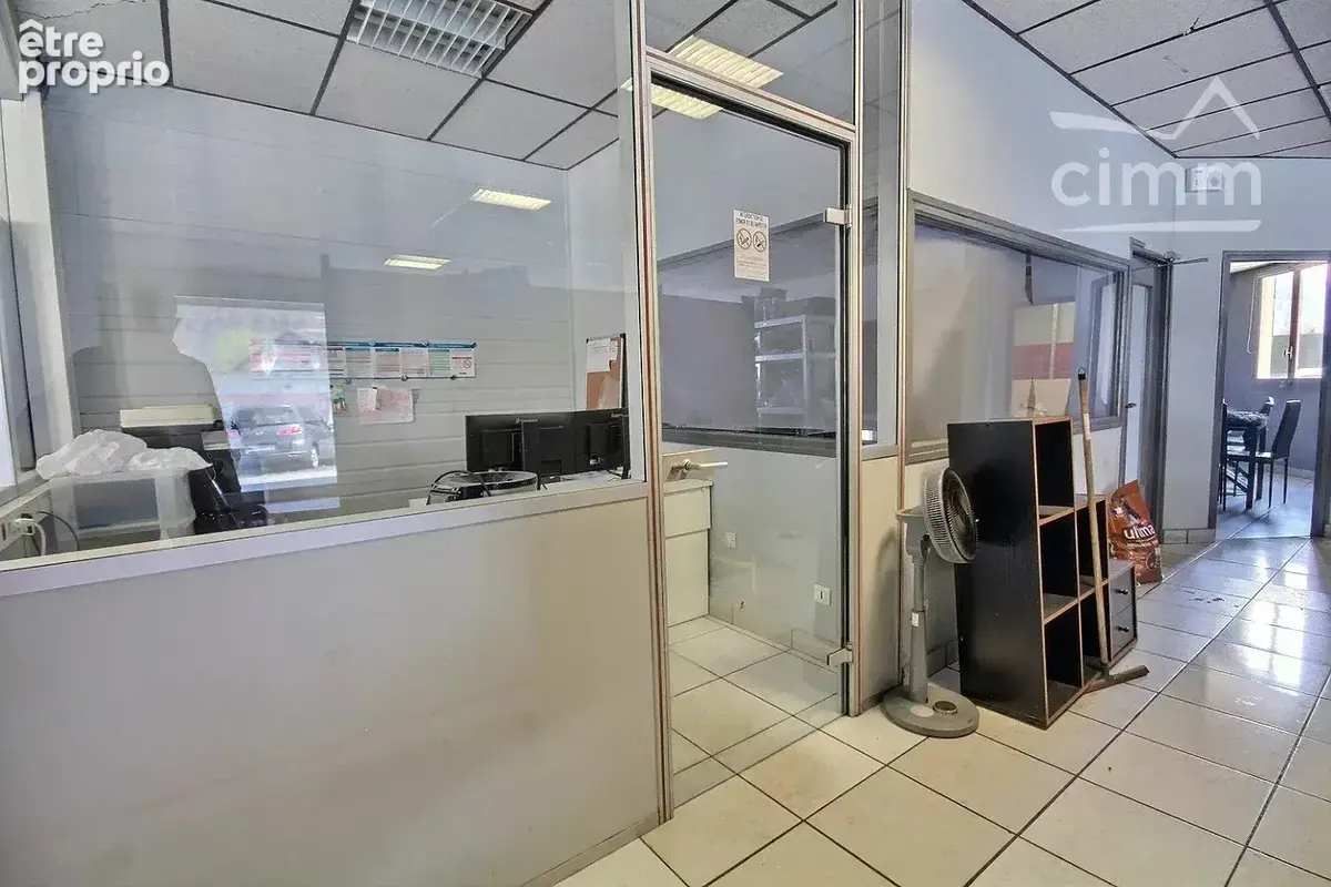 A vendre local d'activite 770 m2 / 2572 m2 la rochette 73110 - photo 7