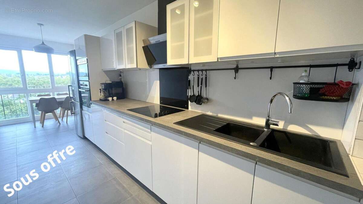 Appartement à LES MUREAUX