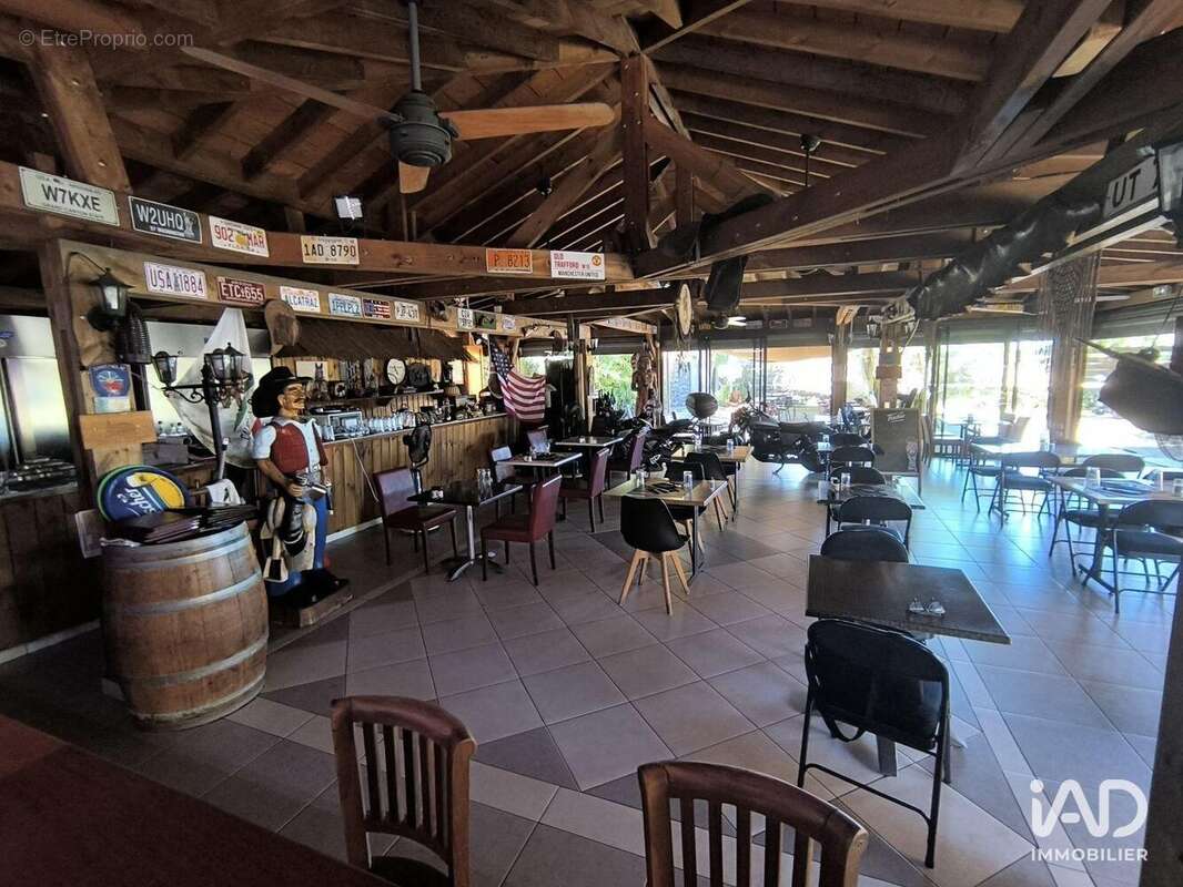 Photo 4 - Commerce à SAINT-PIERRE