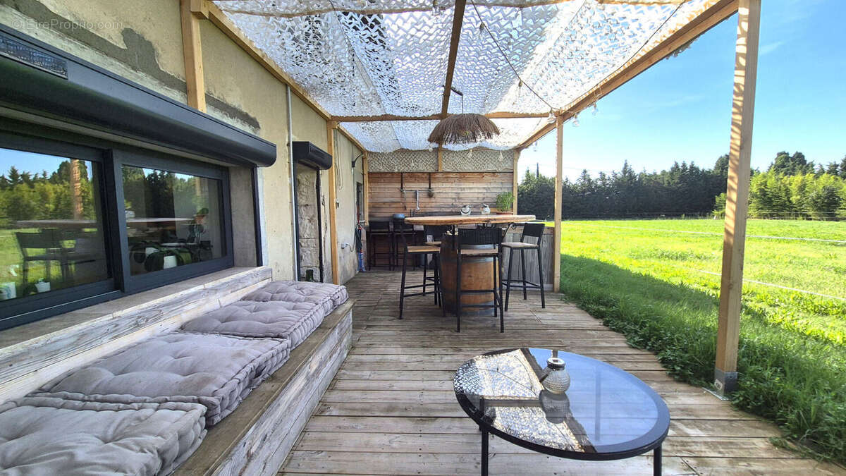 Maison à CHATEAURENARD