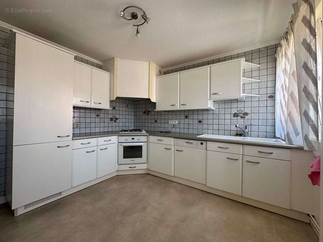 Appartement 4 pièces à vendre à Cernay - Dernier étage, calme et lumineux - photo 5