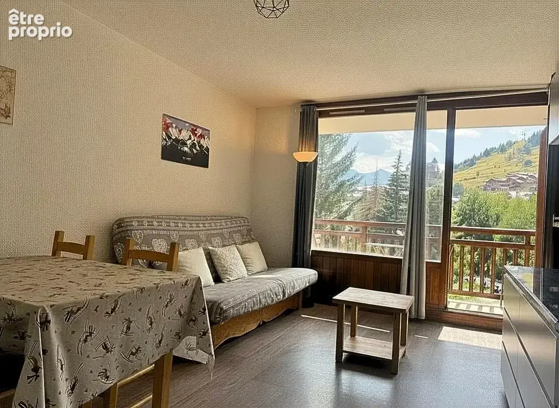 Appartement avec balcon - centre de station - photo 3