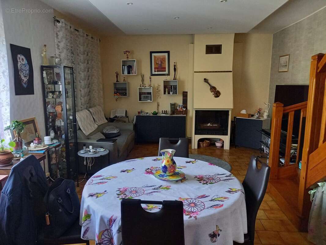 Maison à LA HAYE-MALHERBE