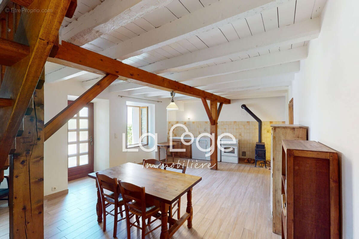Maison 157 m² à La Rochette  - photo 5