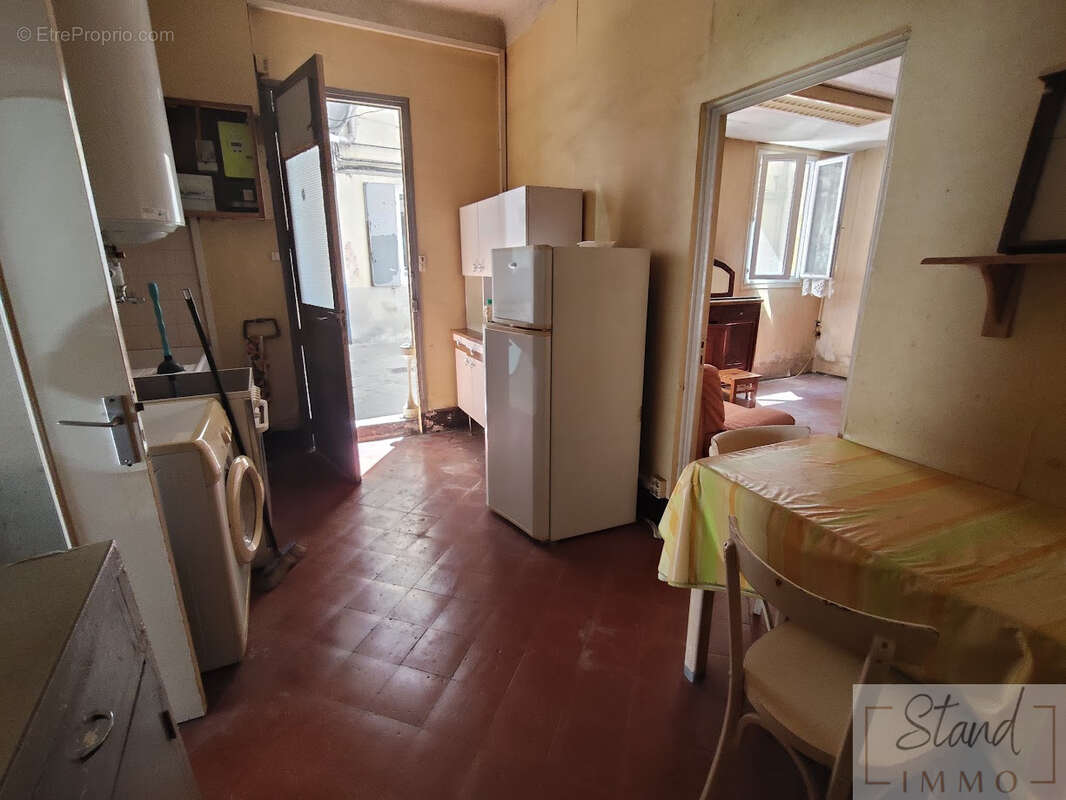 Appartement à MARSEILLE-5E