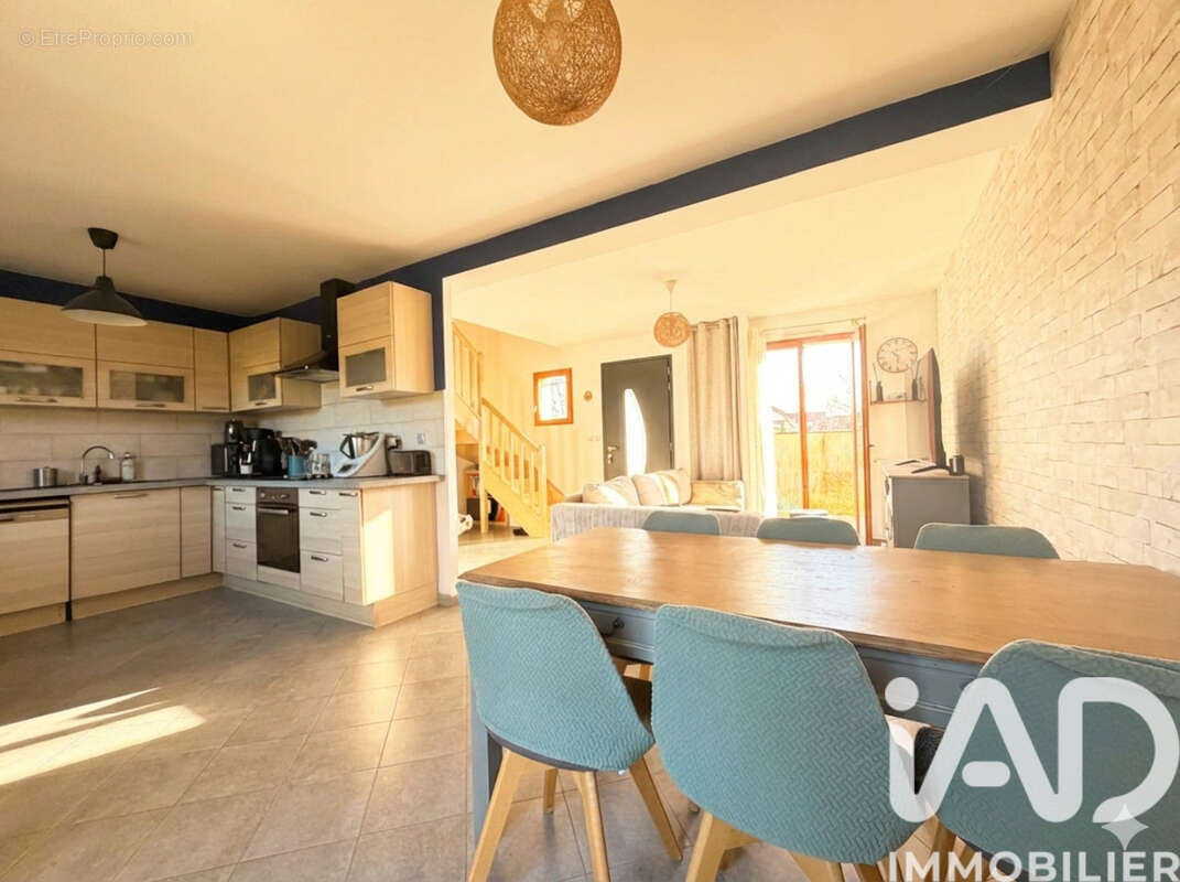 Photo 2 - Maison à BOISSY-LE-CUTTE