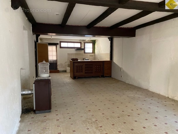 Maison à YZEURES-SUR-CREUSE