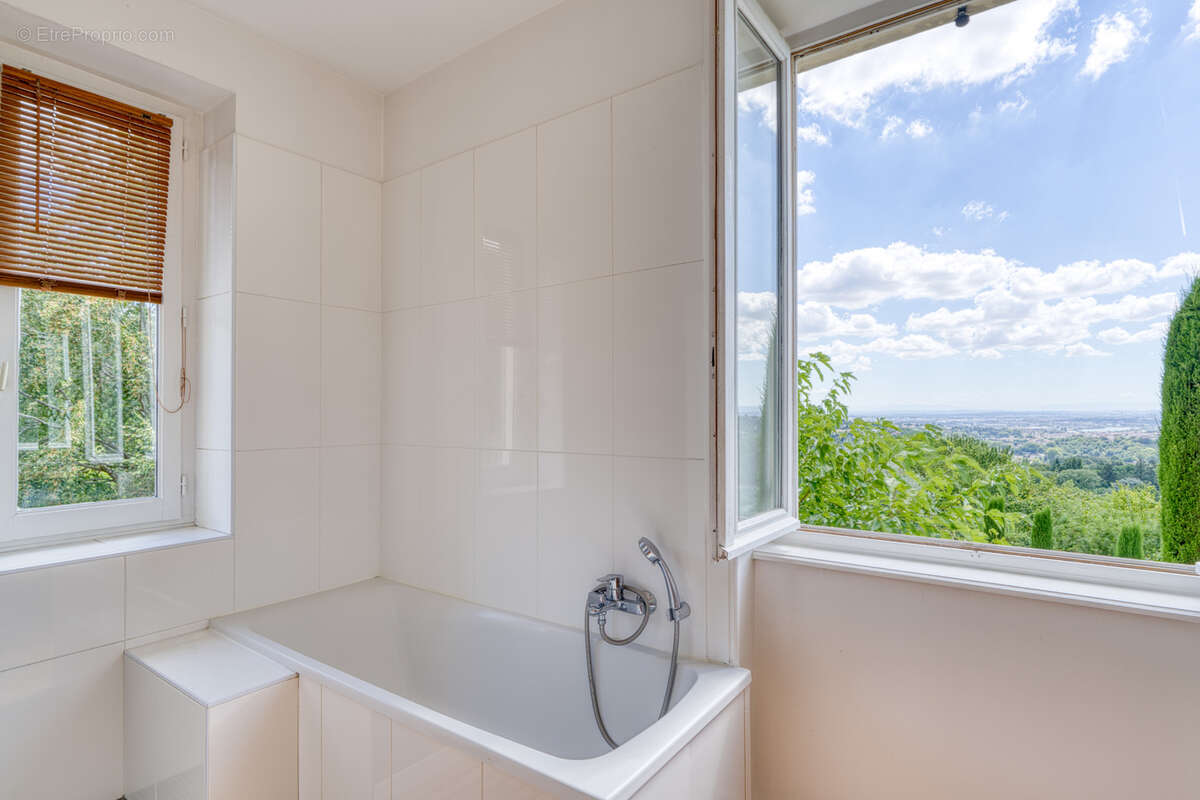 Propriété 10 pièces - 6 chambres avec vue panoramique et piscine à débordement - photo 16