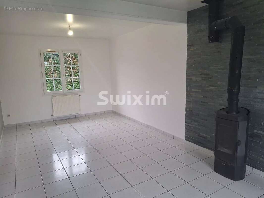 Maison à CANDE-SUR-BEUVRON