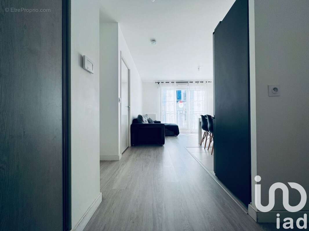 Photo 5 - Appartement à LE PLESSIS-BOUCHARD