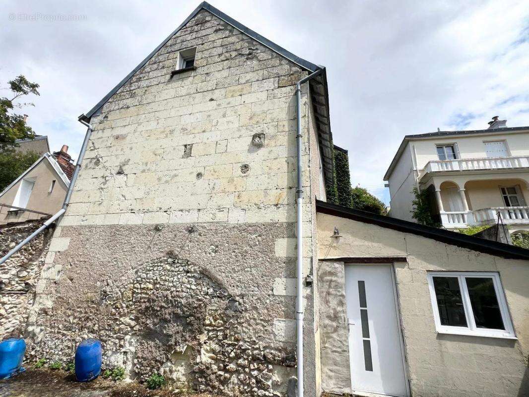 Maison à SAINT-CYR-SUR-LOIRE