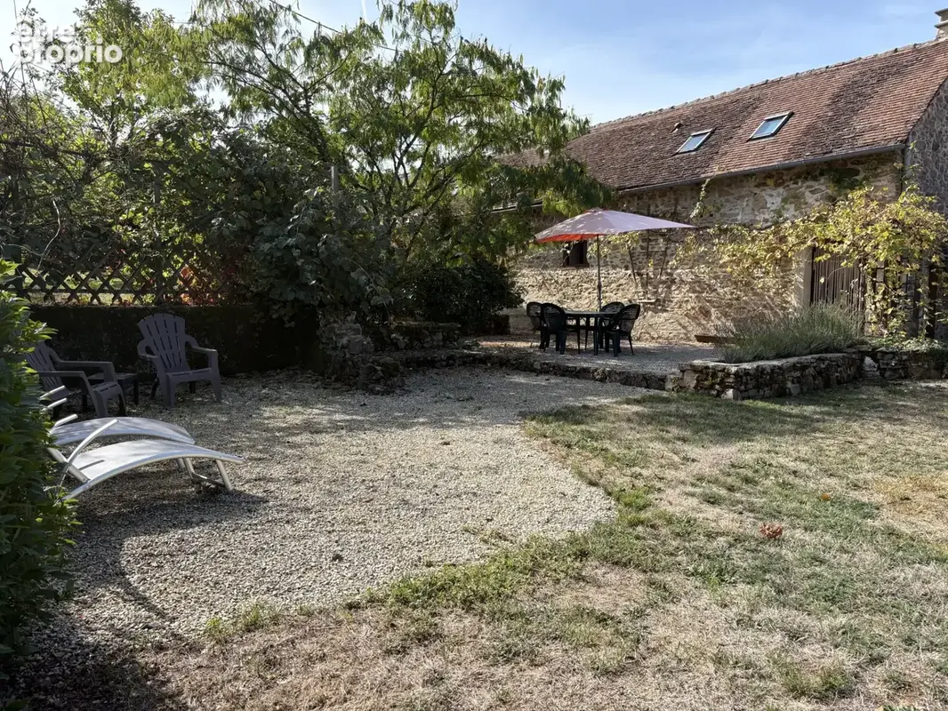 Fermette transformée en gite complexe avec piscine et 4 hectares de terrain avec bois - photo 29