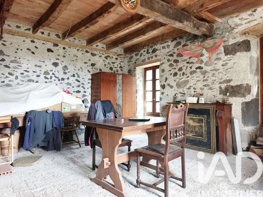 Maison 140 m² à Marmanhac  - photo 3