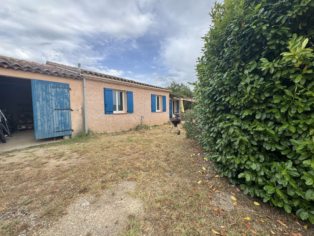 Maison 88 m² à Villelaure  - photo 7